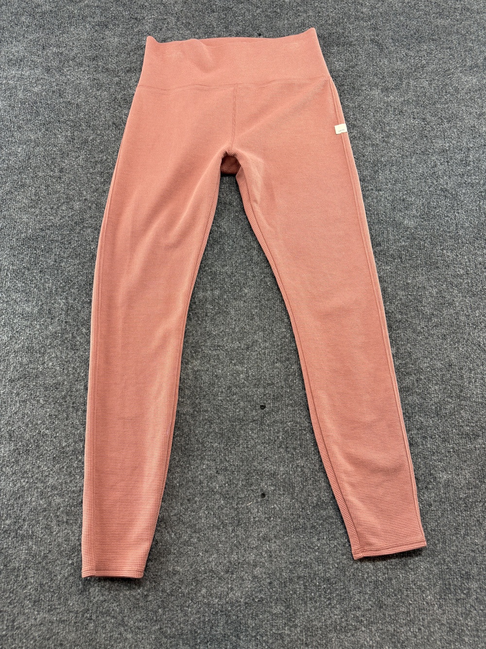 Vuori Leggings Womens Medium Pink High Rise Textured Ankle Knit Lined Pants